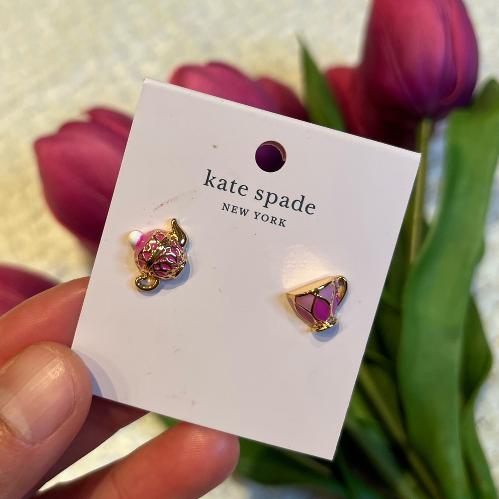 Kate spade earring NWT cute gift